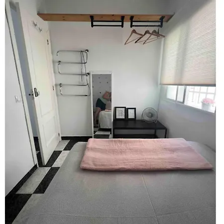 Privada En Piso Compartido En 3 Planta Sin Ascensor No Es Piso Entero Ubytování v soukromí